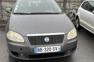 Feu arriere principal gauche (feux) FIAT CROMA 2