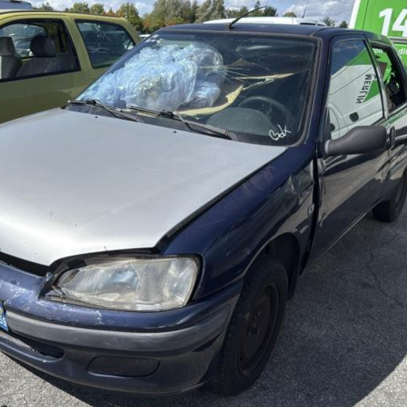 Feu arriere principal droit (feux) PEUGEOT 106 Photo n°4