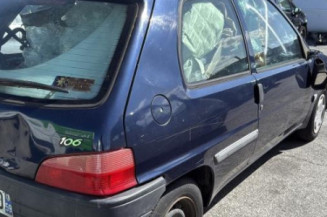 Feu arriere principal droit (feux) PEUGEOT 106