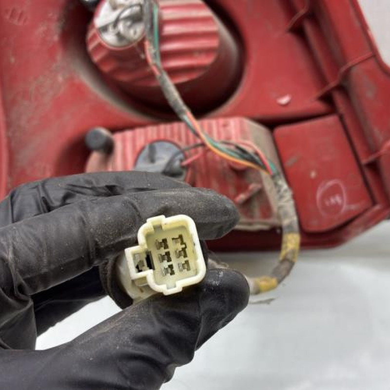 Feu arriere principal droit (feux) SUZUKI ALTO 3 Photo n°3