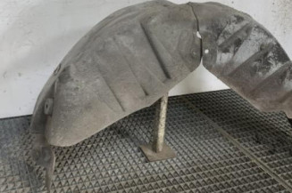 Pare boue arriere droit RENAULT SCENIC 3