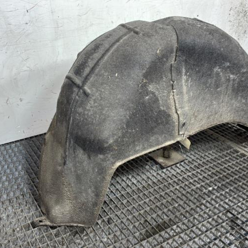 Pare boue arriere gauche RENAULT KADJAR Photo n°2