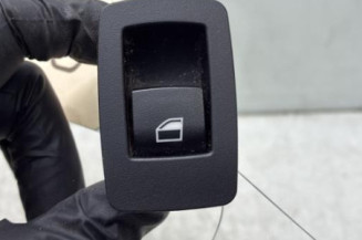 Interrupteur de leve vitre arriere droit BMW X3 F25 Photo n°1