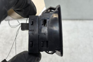 Interrupteur de leve vitre arriere droit BMW X3 F25