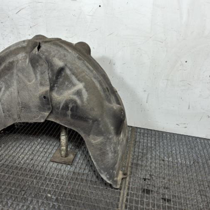 Pare boue arriere droit RENAULT MEGANE 4 Photo n°4