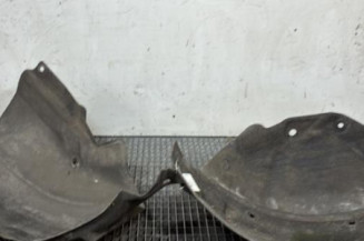 Pare boue avant droit RENAULT MEGANE 4 Photo n°1