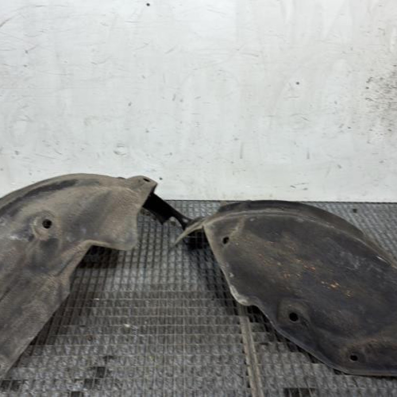 Pare boue avant droit RENAULT MEGANE 4 Photo n°4