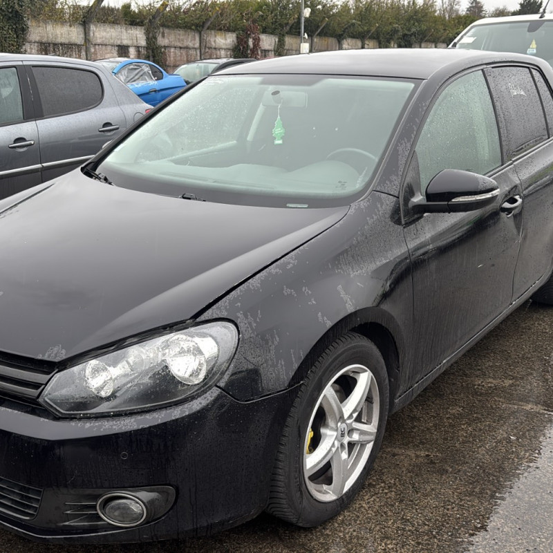 VOLKSWAGEN GOLF 6 1.6 TDI - 16V TURBO Photo n°1