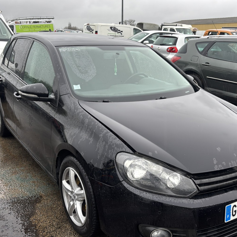 VOLKSWAGEN GOLF 6 1.6 TDI - 16V TURBO Photo n°2