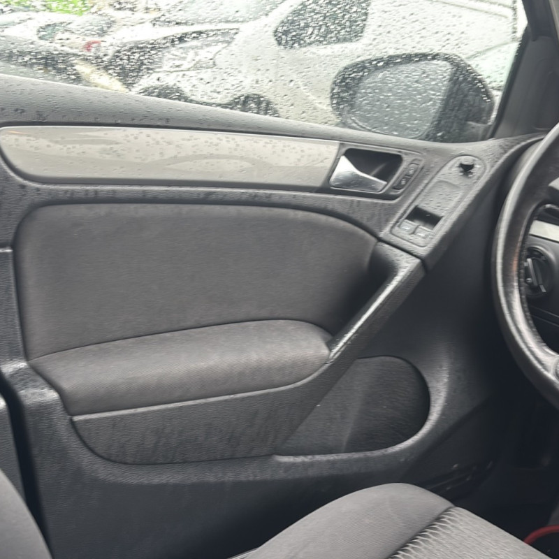 VOLKSWAGEN GOLF 6 1.6 TDI - 16V TURBO Photo n°11