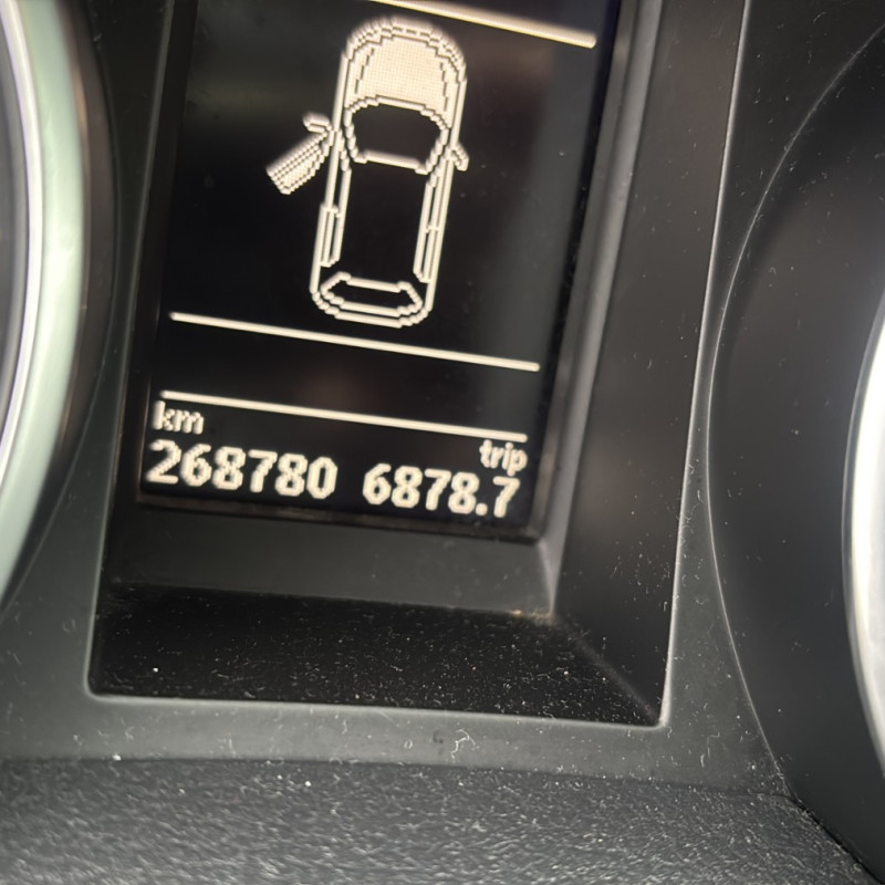 VOLKSWAGEN GOLF 6 1.6 TDI - 16V TURBO Photo n°18