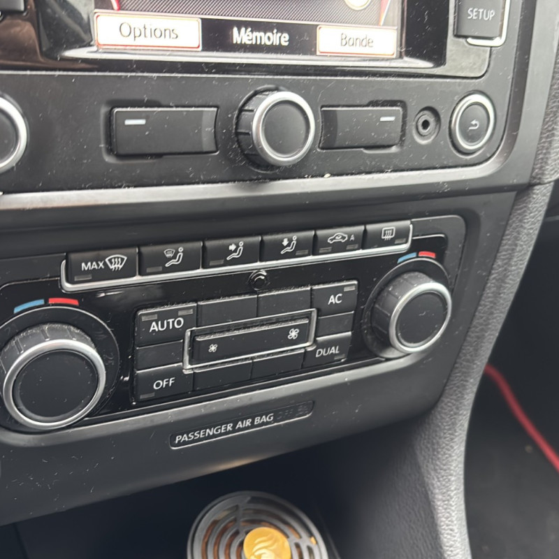 VOLKSWAGEN GOLF 6 1.6 TDI - 16V TURBO Photo n°20