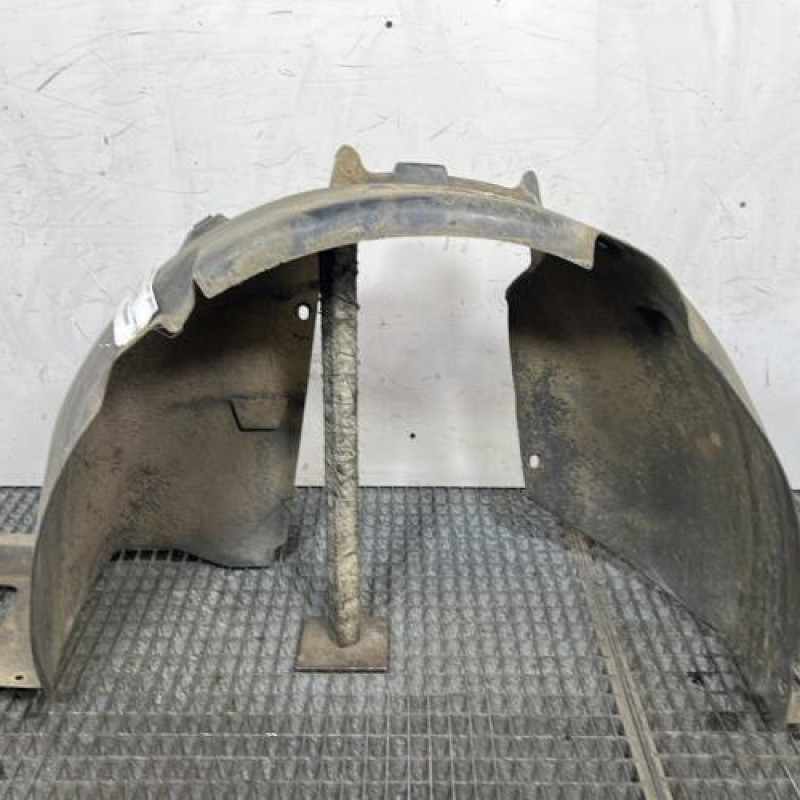 Pare boue avant gauche PEUGEOT 208 1 Photo n°1