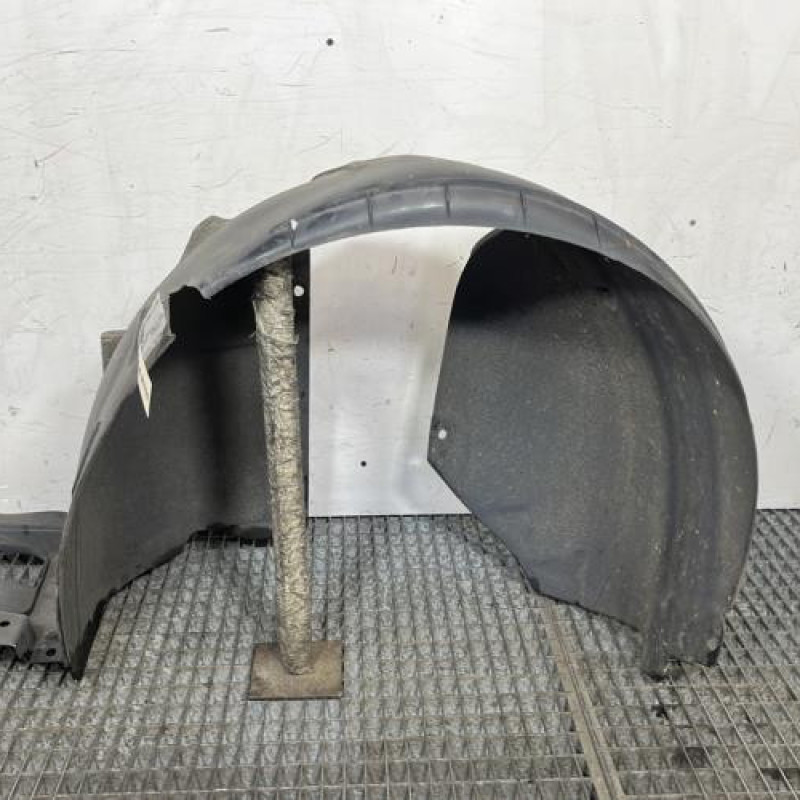 Pare boue avant gauche CITROEN C3 2 Photo n°1