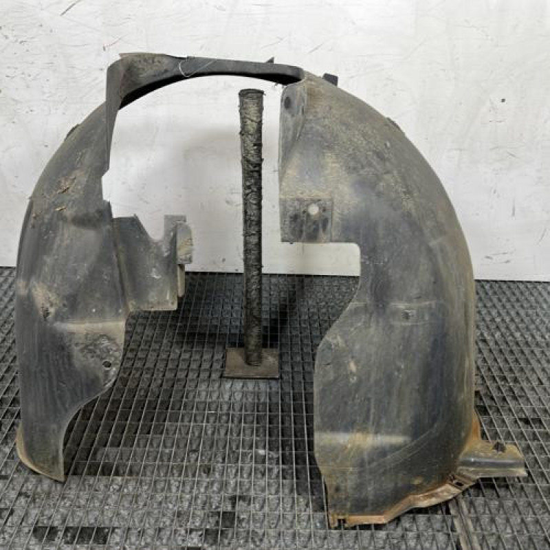 Pare boue avant gauche CITROEN C4 1 Photo n°2