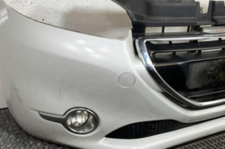 Pare choc avant PEUGEOT 208 1