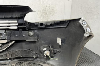 Pare choc avant PEUGEOT 208 1