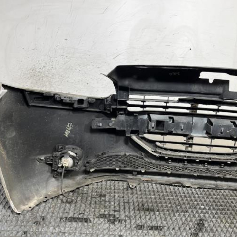 Pare choc avant PEUGEOT 208 1 Photo n°6