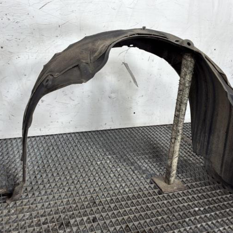 Pare boue avant gauche TOYOTA YARIS 2 Photo n°3