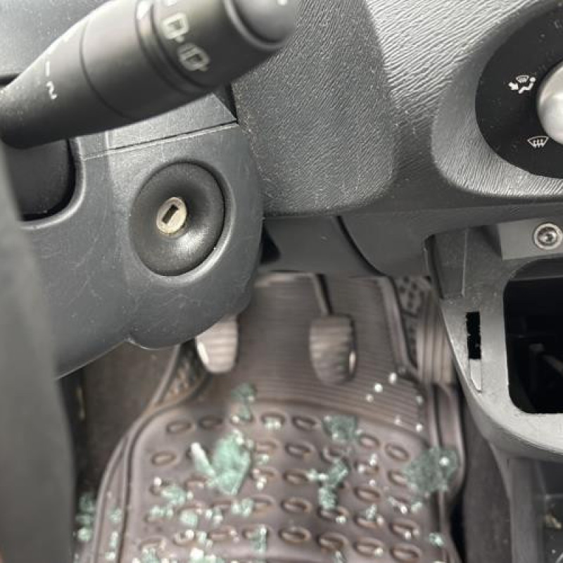 Aile avant droit RENAULT TWINGO 2 Photo n°19