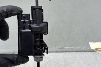 Actionneur verrou trappe d'essence RENAULT MEGANE 4 Photo n°1