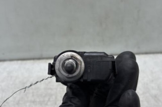 Actionneur verrou trappe d'essence RENAULT MEGANE 4