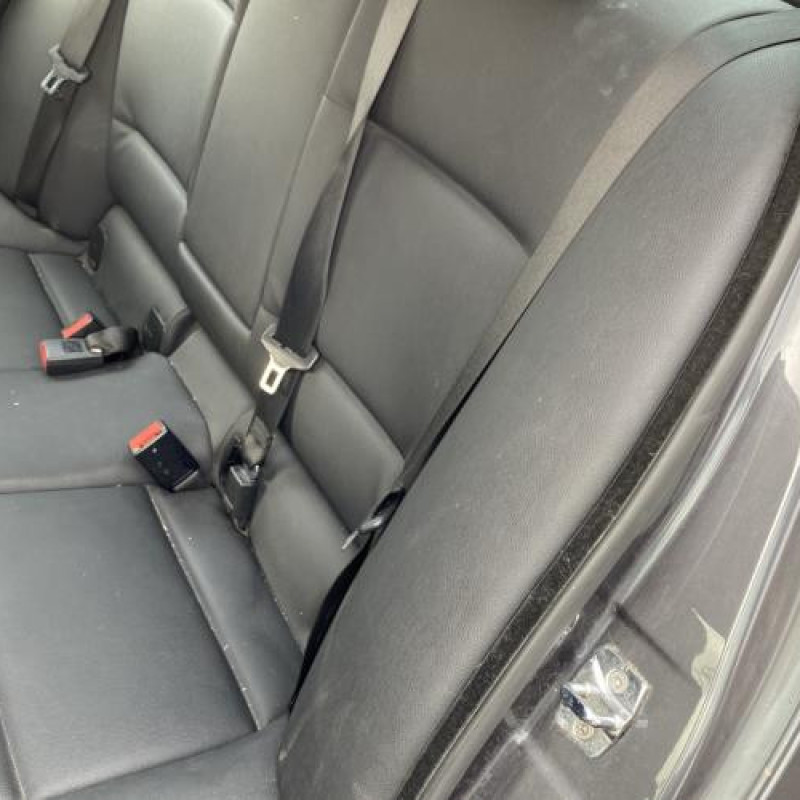 Attache ceinture arriere droit BMW SERIE 3 E90 Photo n°16