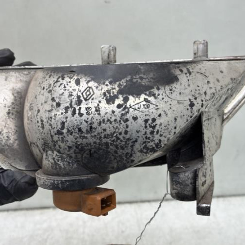 Anti brouillard arriere droit RENAULT MEGANE 4 Photo n°2