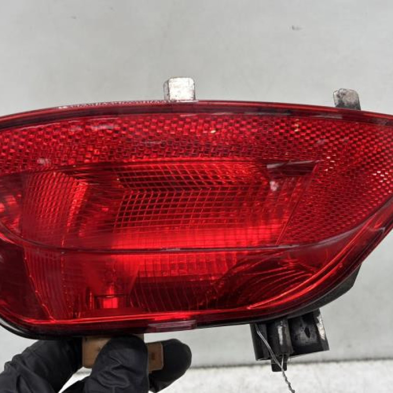 Anti brouillard arriere gauche RENAULT MEGANE 4 Photo n°1