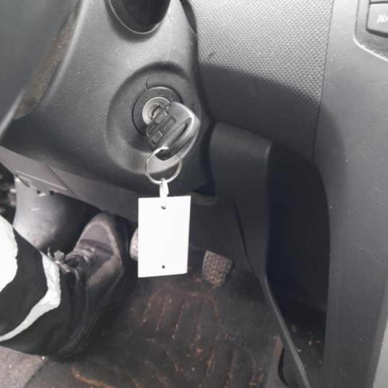 Antenne TOYOTA YARIS 2 Photo n°14