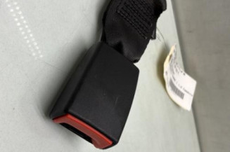 Attache ceinture arriere droit FIAT 500 2 Photo n°1