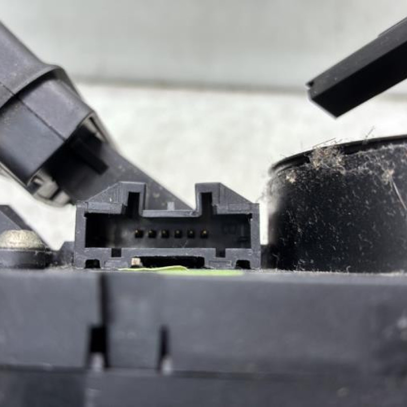 Com (Bloc Contacteur Tournant+Commodo Essuie Glace+Commodo Phare) RENAULT MEGANE 2 Photo n°8