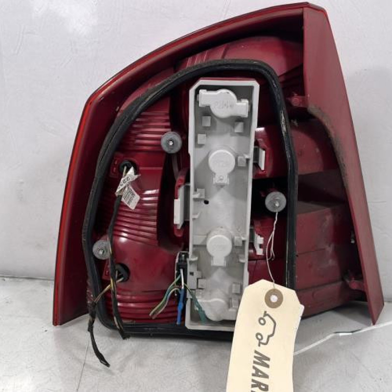 Feu arriere principal droit (feux) SKODA OCTAVIA 2 Photo n°2