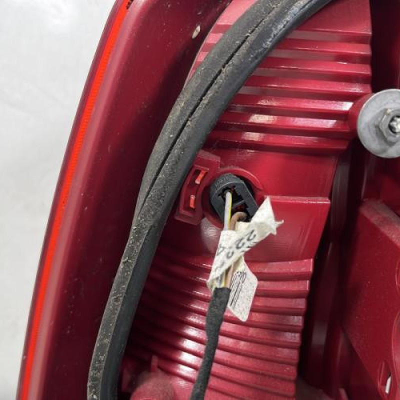 Feu arriere principal droit (feux) SKODA OCTAVIA 2 Photo n°4