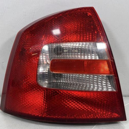 Feu arriere principal gauche (feux) SKODA OCTAVIA 2 Photo n°1
