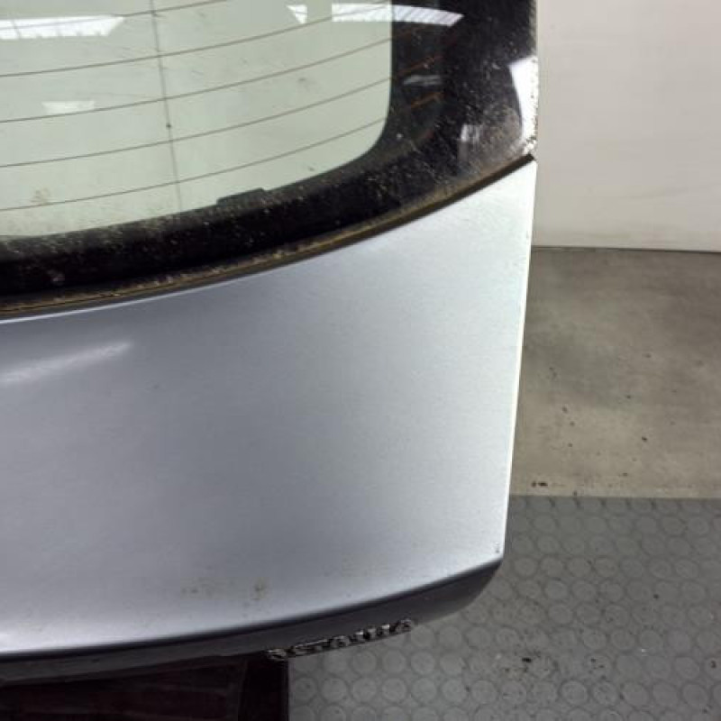 Malle/Hayon arriere SKODA OCTAVIA 2 Photo n°4