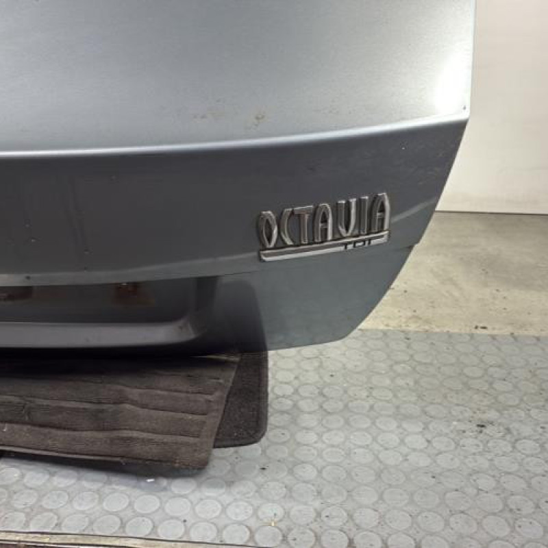 Malle/Hayon arriere SKODA OCTAVIA 2 Photo n°7