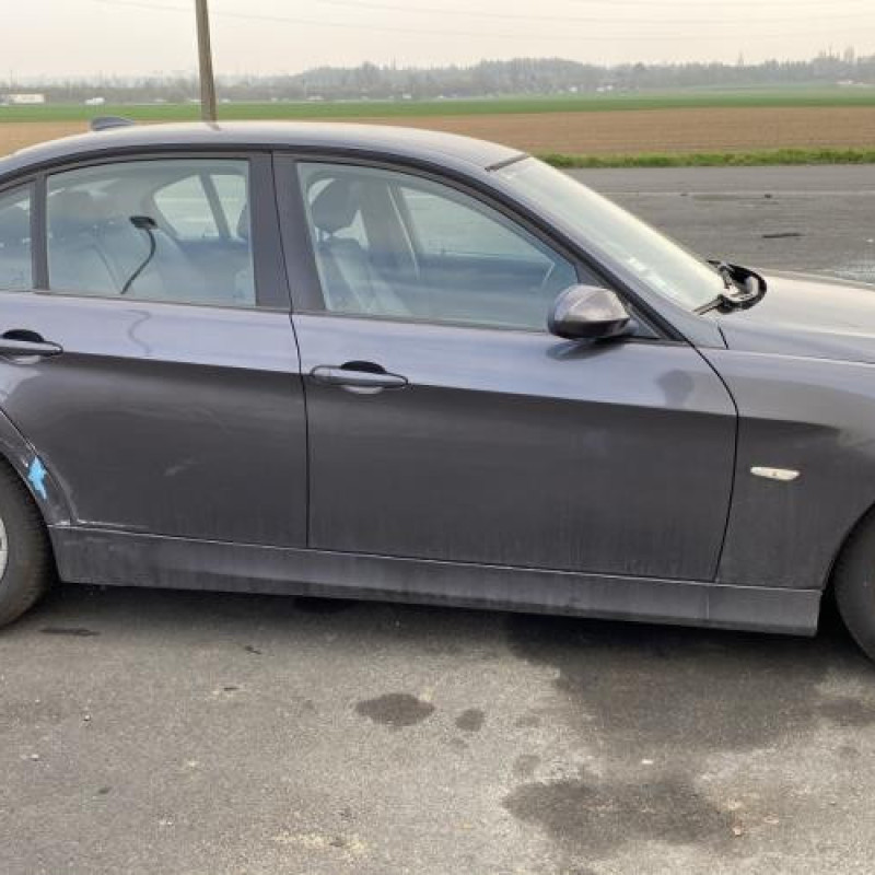 Capot BMW SERIE 3 E90 Photo n°14