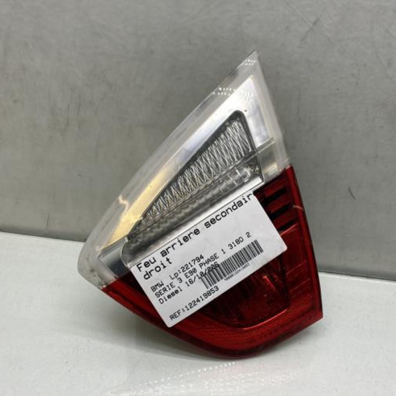 Feu arriere secondaire droit (feux) BMW SERIE 3 E90 Photo n°1