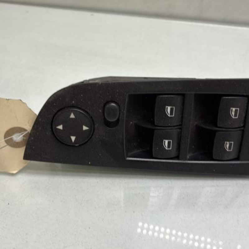 Interrupteur de leve vitre avant gauche BMW SERIE 3 E90 Photo n°1