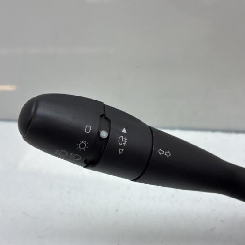 Com (Bloc Contacteur Tournant+Commodo Essuie Glace+Commodo Phare) PEUGEOT 206 Photo n°4