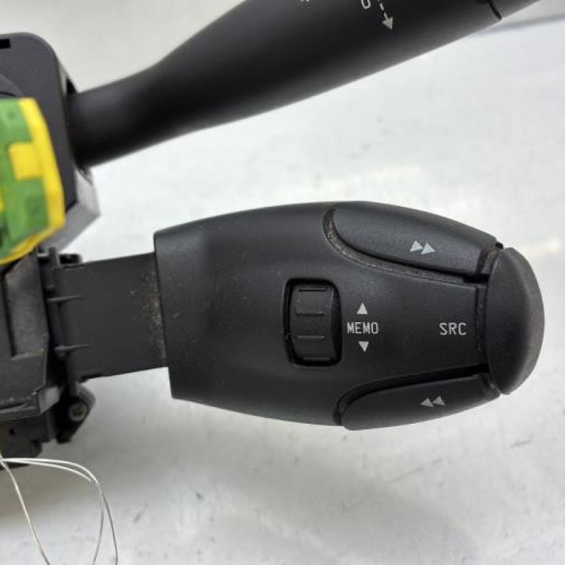 Com (Bloc Contacteur Tournant+Commodo Essuie Glace+Commodo Phare) PEUGEOT 206 Photo n°6