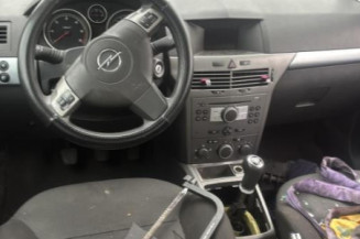 Serrure avant gauche OPEL ASTRA H