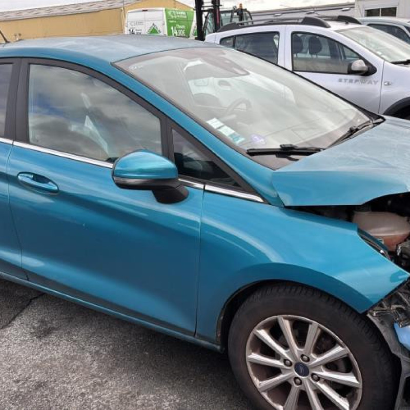 Feu arriere principal gauche (feux) FORD FIESTA 7 Photo n°12