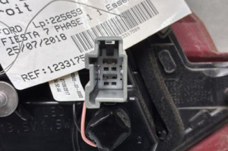 Feu arriere secondaire droit (feux) FORD FIESTA 7
