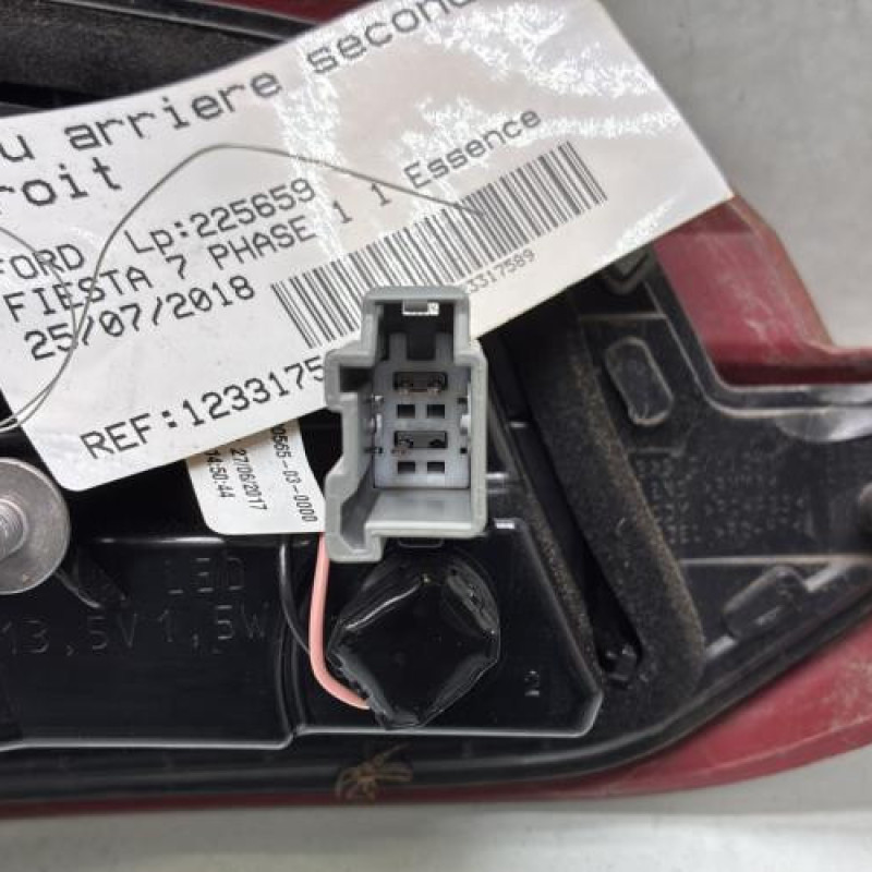 Feu arriere secondaire droit (feux) FORD FIESTA 7 Photo n°3