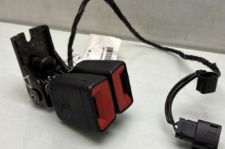 Attache ceinture arriere droit FORD FIESTA 7