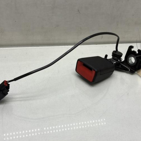 Attache ceinture arriere gauche FORD FIESTA 7 Photo n°1