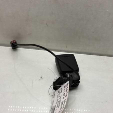 Attache ceinture arriere gauche FORD FIESTA 7