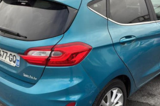 Attache ceinture avant gauche FORD FIESTA 7